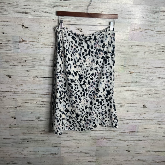 One clothing white black leopard print mini skirt size medium - Picture 3 of 7